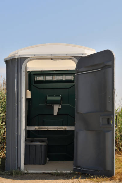 Best Portable toilet rental cost  in Ogden, KS